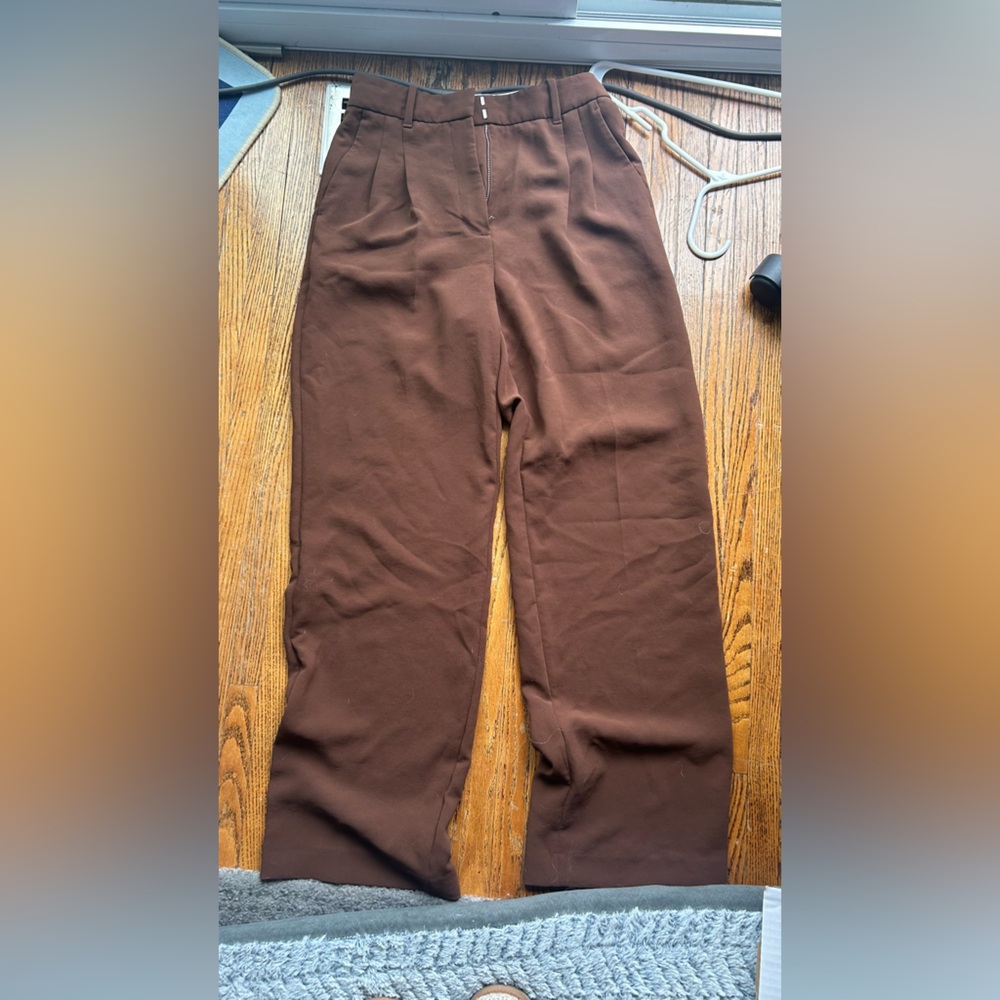 Aritzia effortless pants never worn before